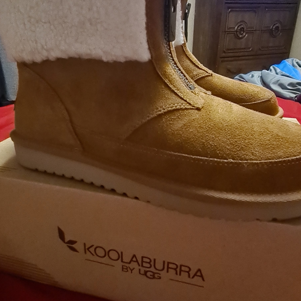 Koolaburra womens size 7